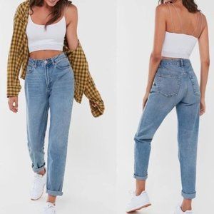 BDG High-Waisted Mom Jean | Light Wash | US 27